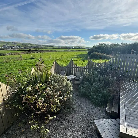 Country house Hidden Hut Shepards Hut Sleeps 2